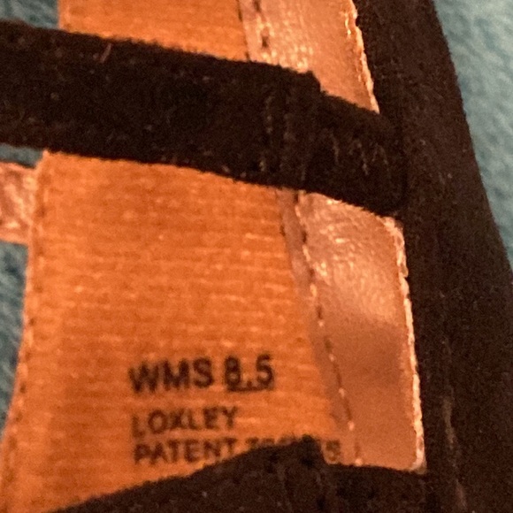 Report Lockey Heels - Picture 2 of 4